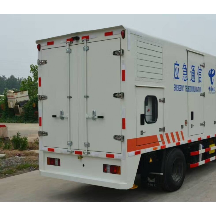 移動(dòng)低噪音電源車(chē)柴油發(fā)電機(jī)組